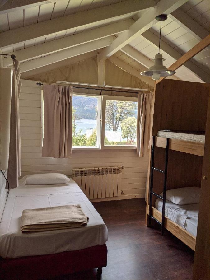 Indomito Hostel San Carlos de Bariloche Bagian luar foto